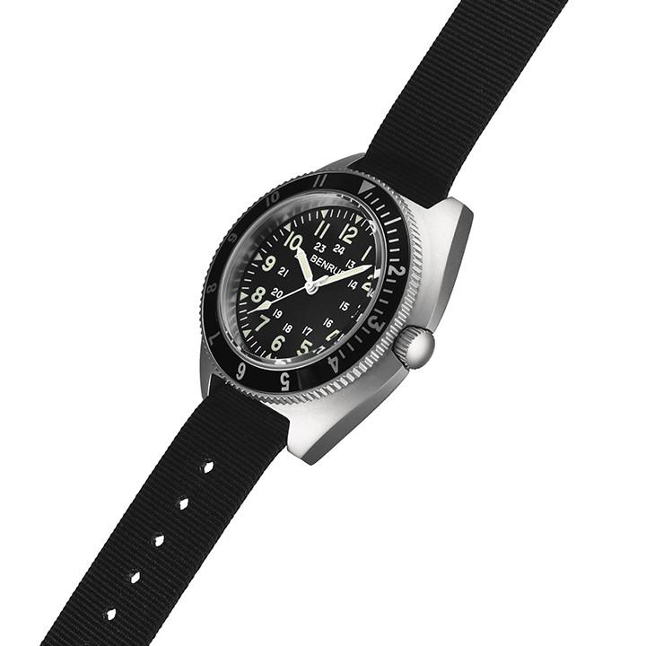 BENRUS ベンラス TYPE-II SILVER クォーツ 42mm 10気圧防水 メンズ腕時計 日本国内正規品 1年間メーカー保証 TYPE-II SV TYPEIISVの画像