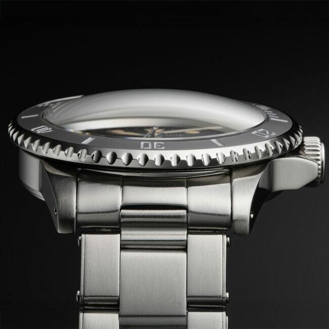 ボーナスストア＋10%  アウトライン ブラックダイバー OUTLINE BLACK DIVER 自動巻 40mm 10気圧防水 腕時計 正規品 YK20252-2BKの画像