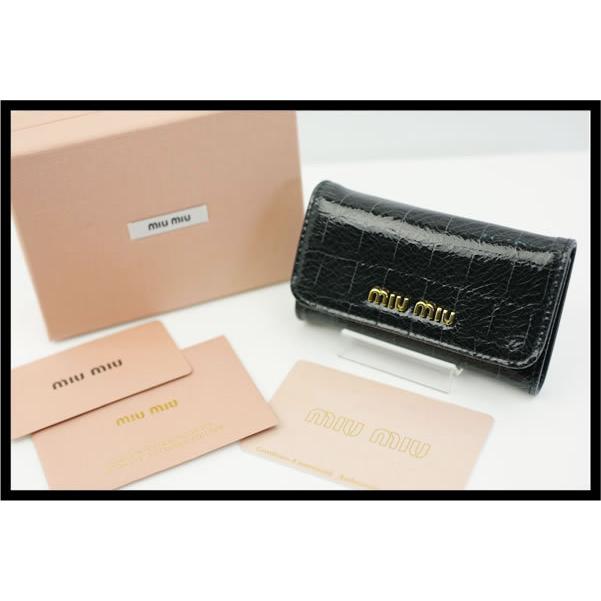 イコー質店　ミュウミュウ　★プレゼント最適　6連キーケース　クロコ調レザー　ブラック　未使用・保管品　RY5735 | miu miu | 01