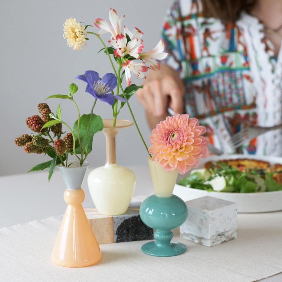 amabro MINI VASE TWO TONE ガラス 一輪挿し 花瓶 カラー : 食器