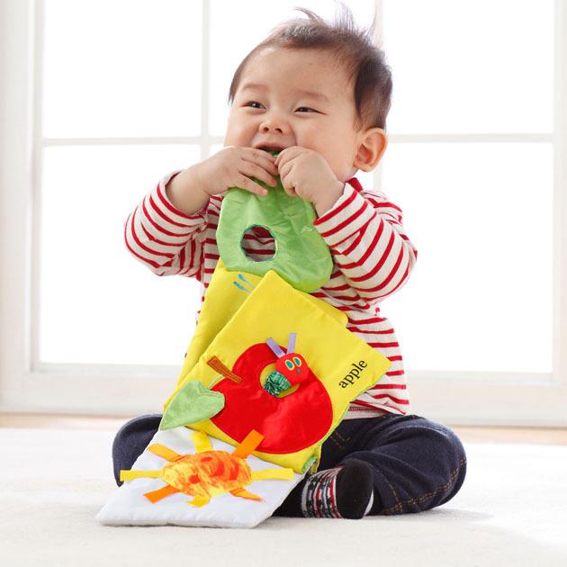 最大60 オフ ベビー おもちゃ 布 布絵本 かわいい はらぺこあおむし ソフトブック Cリング Babylonrooftop Com Au