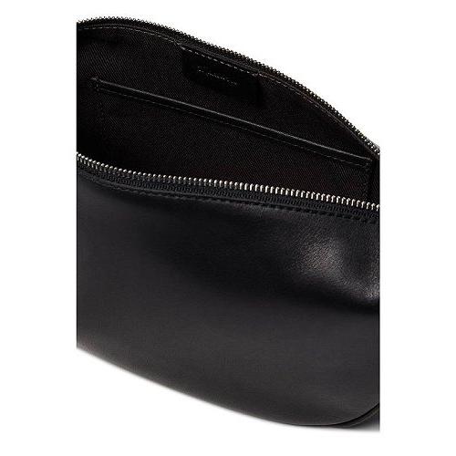 購入新作 Madewell レディース 女性用 バッグ 鞄 バックパック リュック The Sling Crossbody Bag in Leather - True Black