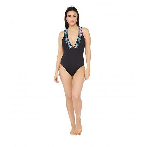 最安値に挑戦 La Blanca ラブランカ レディース 女性用 スポーツ アウトドア用品 水着 ワンピース Macrame Solids Multi Strap Cross Back Plunge Mio One Piece Black 最も優遇 Diocesekabgayi Org