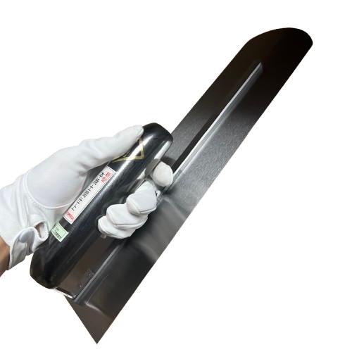 カネミツ 土間仕上鏝 390mm 0.7mm厚 本焼 楽々グリップ仕様 カシメ