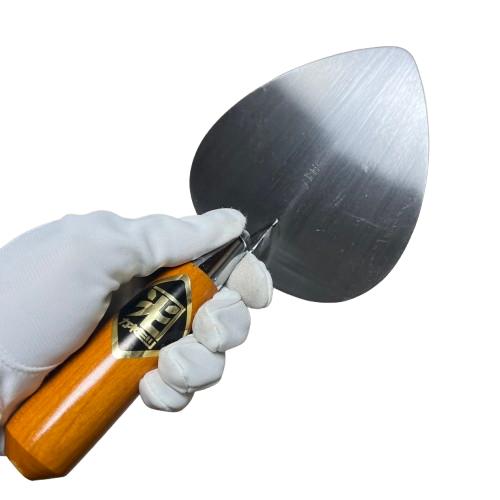 カネミツ MSレンガ鏝 油焼 No.4 ショートグリップ 鏝長148mm 鏝幅130mm