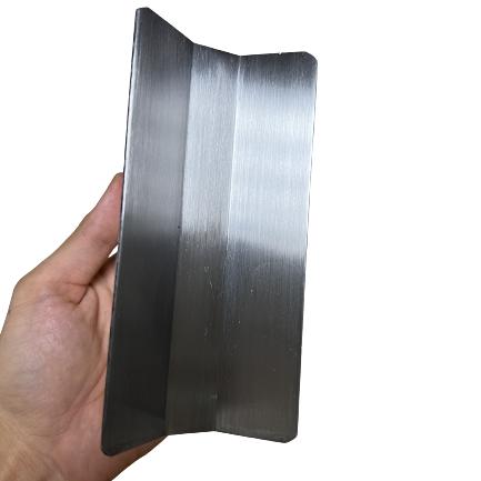 カネミツ 中首角面引鏝 150mm丈 20mm 135° 145° 本焼 役物鏝 左官コテ 