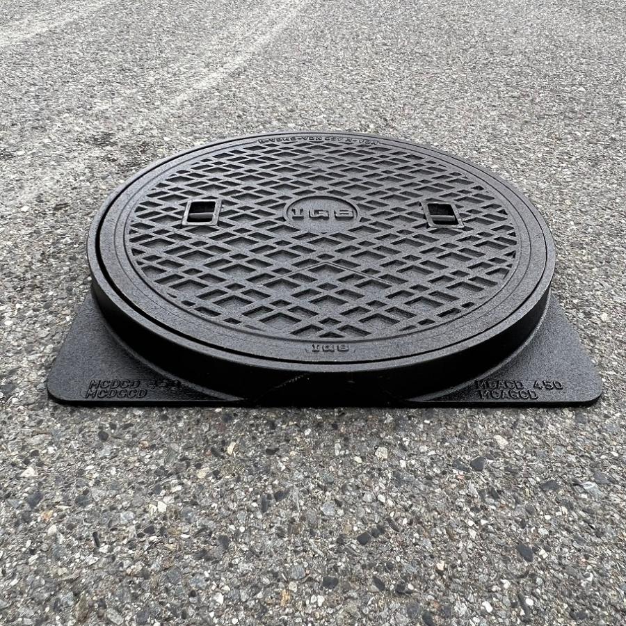 伊藤鉄工 マンホール 鉄蓋 300 T-8 CD桝縁塊用 MCACD 中耐型