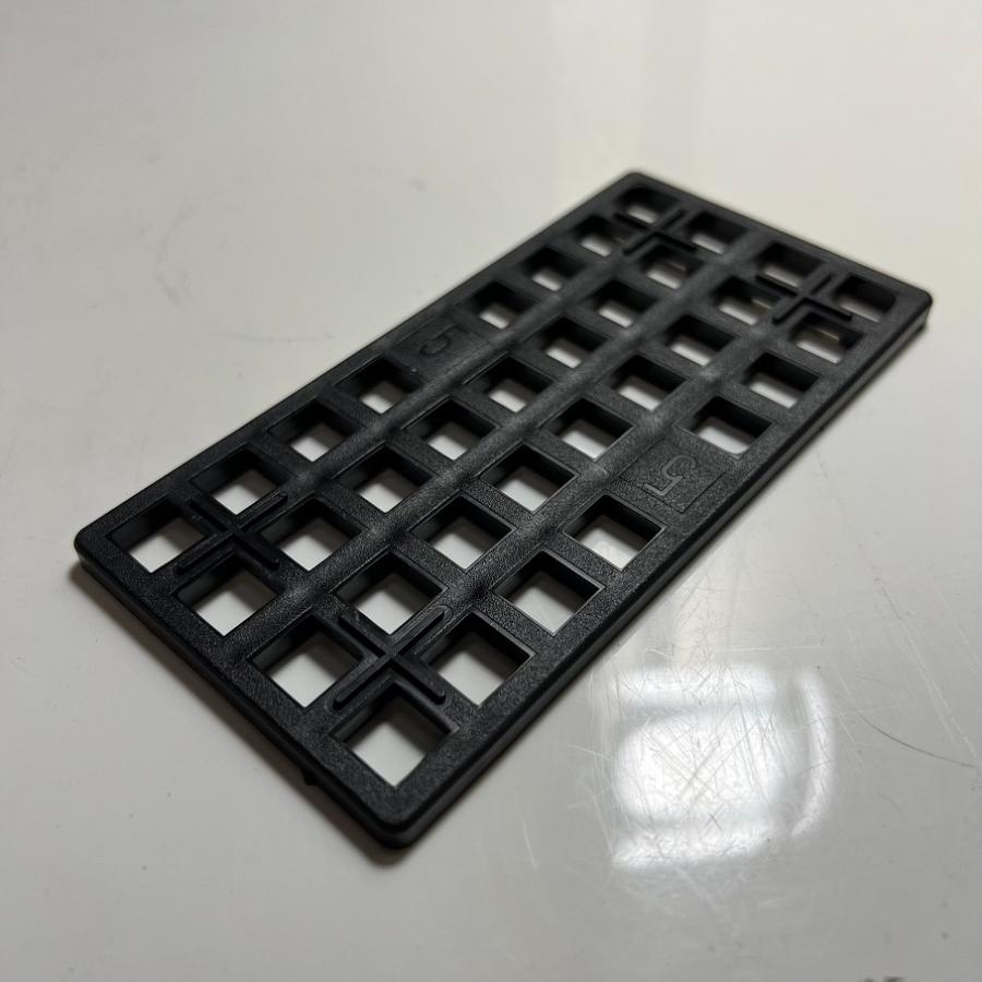 ライナープレート 厚さ5mm 600枚 140×70mm ライナースペーサー ライナープレート 厚さ5mm 600枚 140×70mm ライナースペーサー
