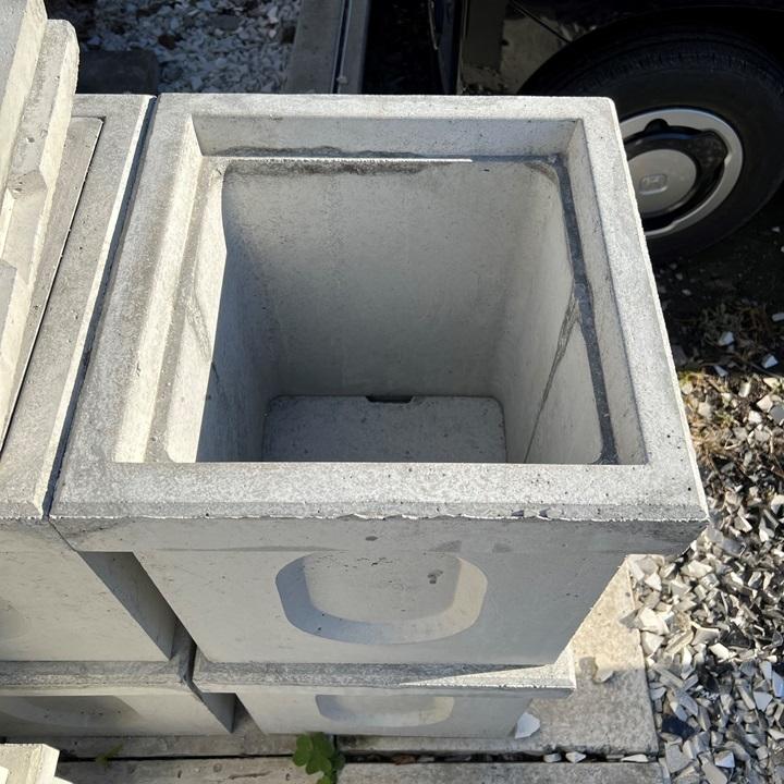 溜桝 300型 溜マス 角マス 角桝 集水桝 汚水桝 コンクリート製 :tm300:今戸屋建材ヤフー店 - 通販 - Yahoo!ショッピング 溜桝 300型 溜マス 角マス 角桝 集水桝 汚水桝 コンクリート製 :tm300:今戸屋建材ヤフー店 - 通販 - Yahoo!ショッピング