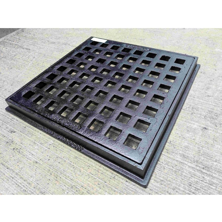 鋳鉄製格子蓋 有効寸法400 適用荷重T-20 受枠付き 側溝用 ますぶた 角