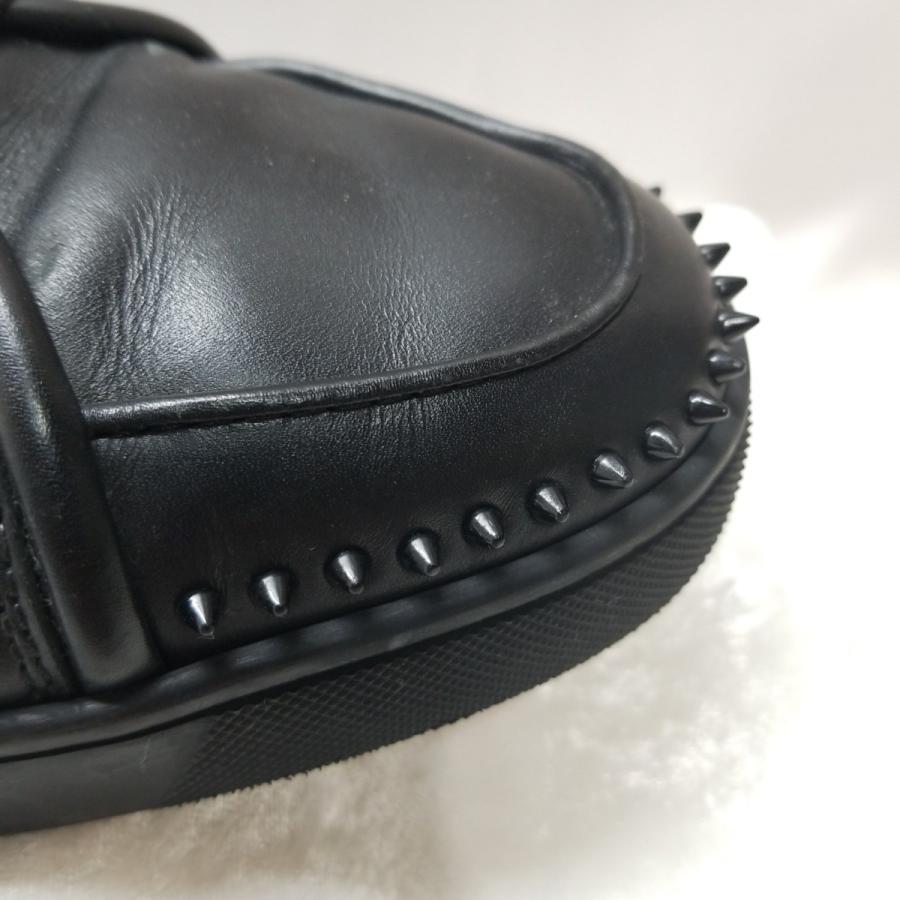 Christian Louboutin クリスチャンルブタンスタッズ付き黒レザー Christian Louboutin クリスチャンルブタンスタッズ付き黒レザー