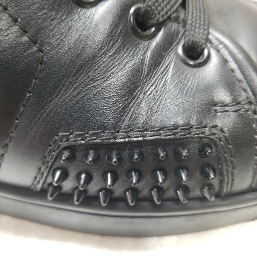 Christian Louboutin クリスチャンルブタンスタッズ付き黒レザー Christian Louboutin クリスチャンルブタンスタッズ付き黒レザー