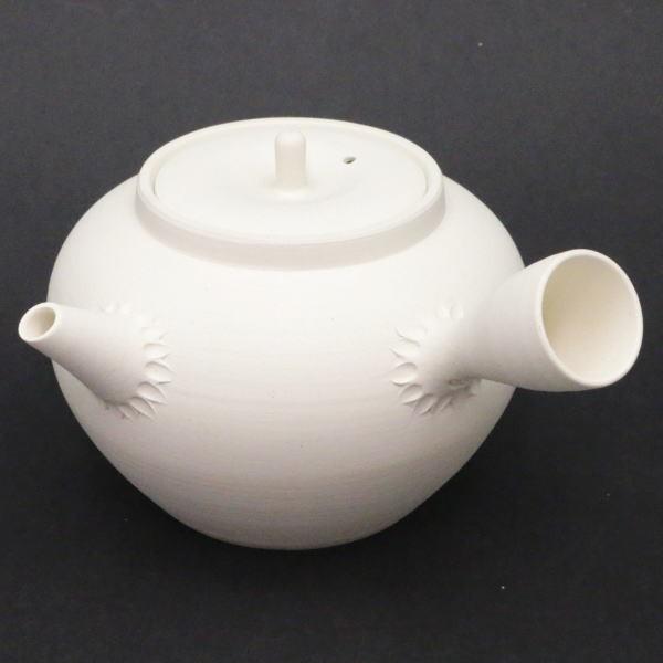 白磁急須　ボーフラ　湯沸　横手　煎茶道具　茶道具　裏印あり 煎茶道具 湯沸かし 大 横手ボーフラ 磁器製 井上春峰作 約直径4寸 茶道