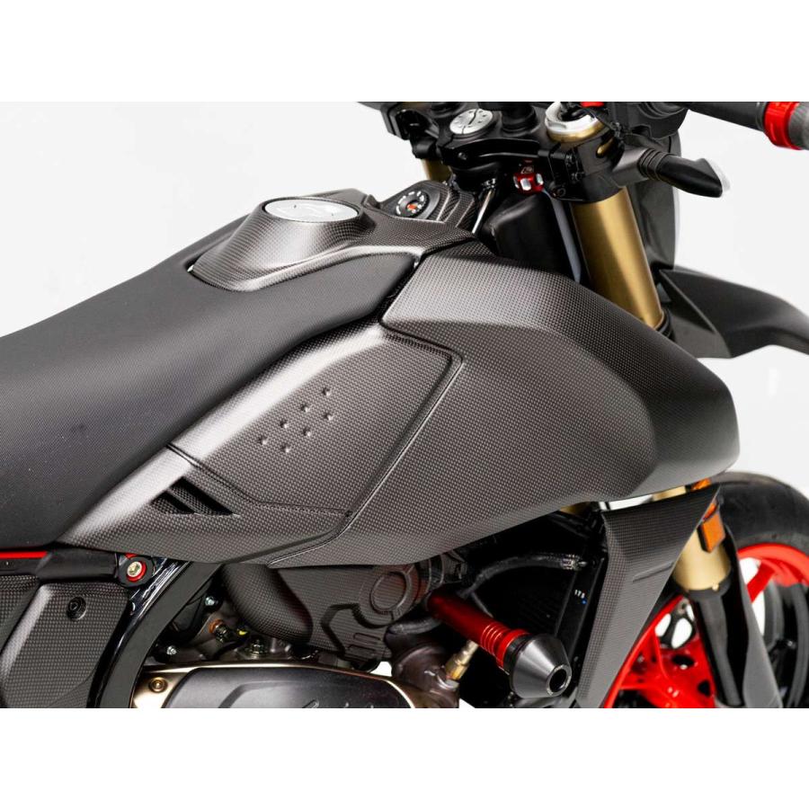 【国内在庫】DUCABIKE (DBK) - ドライカーボン タンクカバー ( 艶なし) HYPERMOTARD 698 MONO / RVE_6