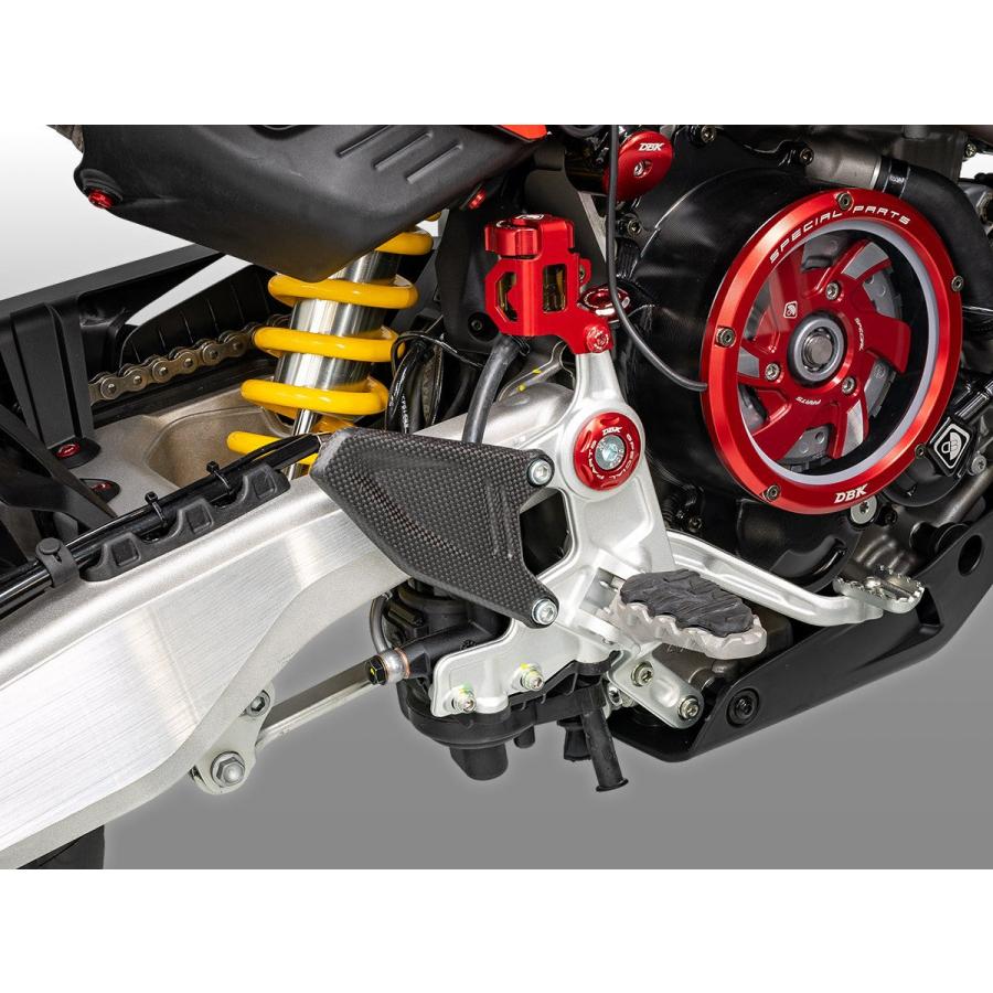 【国内在庫】DUCABIKE (DBK) - ドライカーボン ヒールガード (艶なし) HYPERMOTARD 698 MONO / RVE '24-25の画像