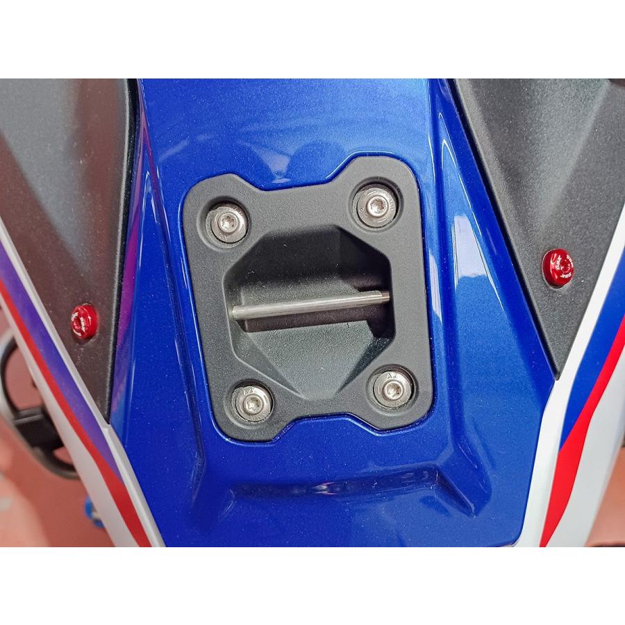 【正規輸入代理店】DUCABIKE (DBK) - タンクカバー用 ボルトキット R1300 GS ADVENTURE '24-25 ゴールド_5