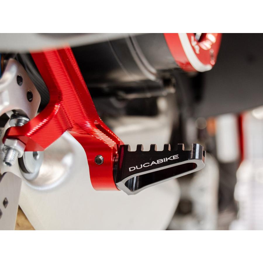 【正規輸入代理店】DUCABIKE (DBK) 製 ブレーキペダル専用 ラリートゥーペグ (固定式) ブラックの画像