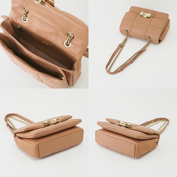 フェラガモ　ヴァラ　リボン　イエロー　がま口　ミニ　チェーン　ショルダーバッグ サルヴァトーレフェラガモ Salvatore Ferragamo ヴァラ リボン 21H342