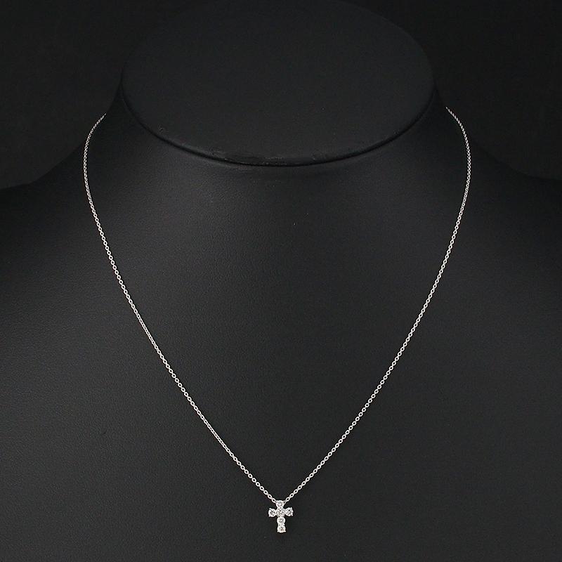 ヴァンドーム青山 ダイヤモンド/0.18ct クロス デザイン ネックレス  