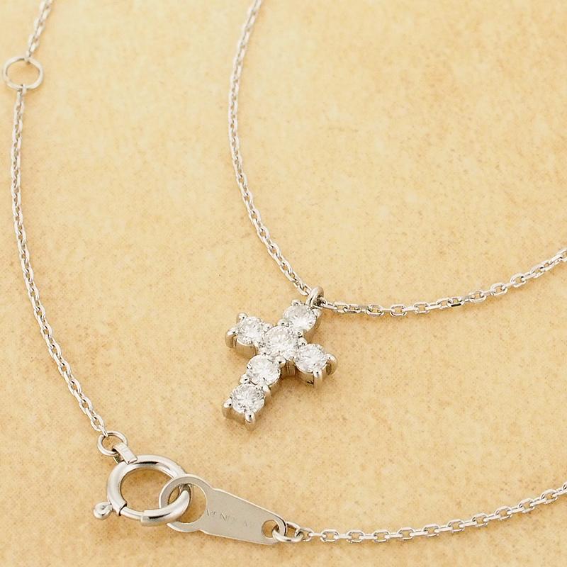ヴァンドーム青山 0.30ct ダイヤモンド クロス デザイン ネックレス