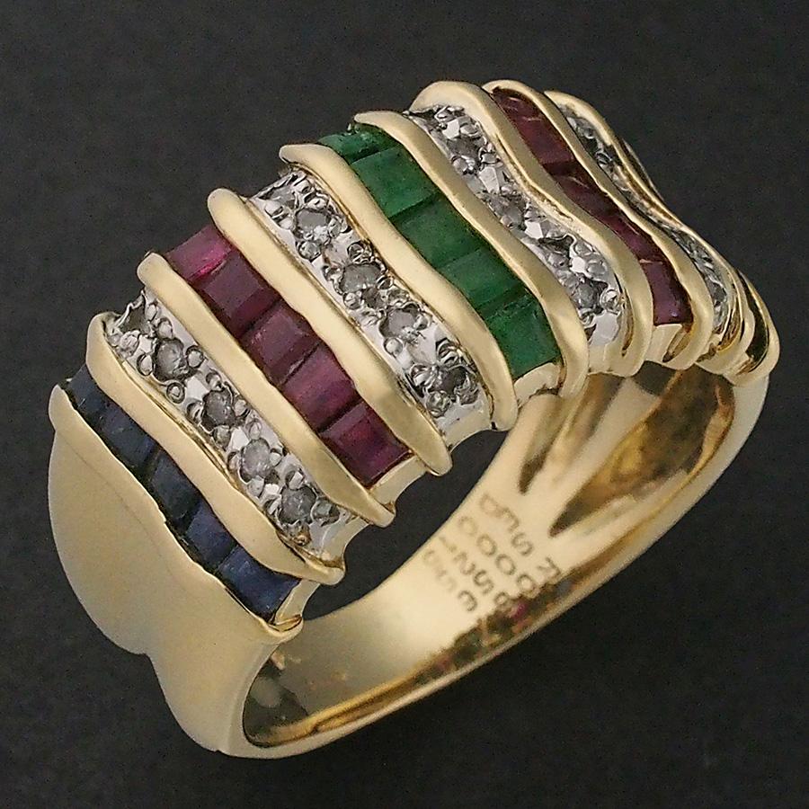 ダイヤモンド/0.15ct エメラルド/0.25ct サファイア/0.56ct ルビー 