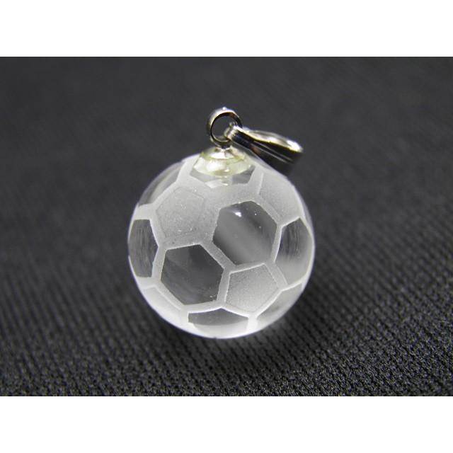 選べる2種類 水晶サッカーボール ペンダントトップ型 約14mm 水晶 クリスタル 天然石 パワーストーン プチギフト 転勤 退職 お礼 母の日 敬老の日 ギフト 正規認証品 新規格