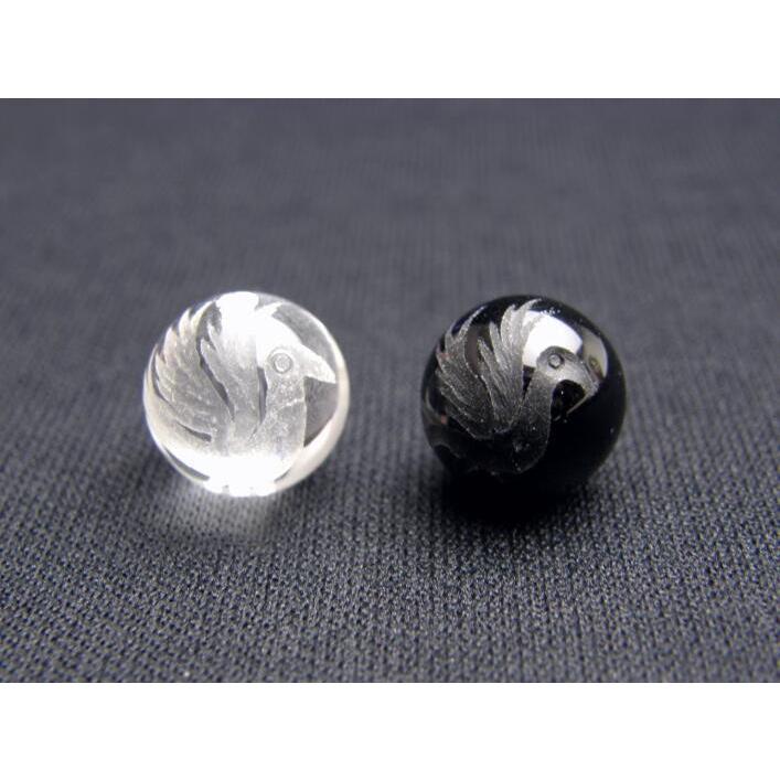 ヤタガラス 八咫烏 水晶・オニキス 素彫り12mm 穴あり一粒売りビーズ