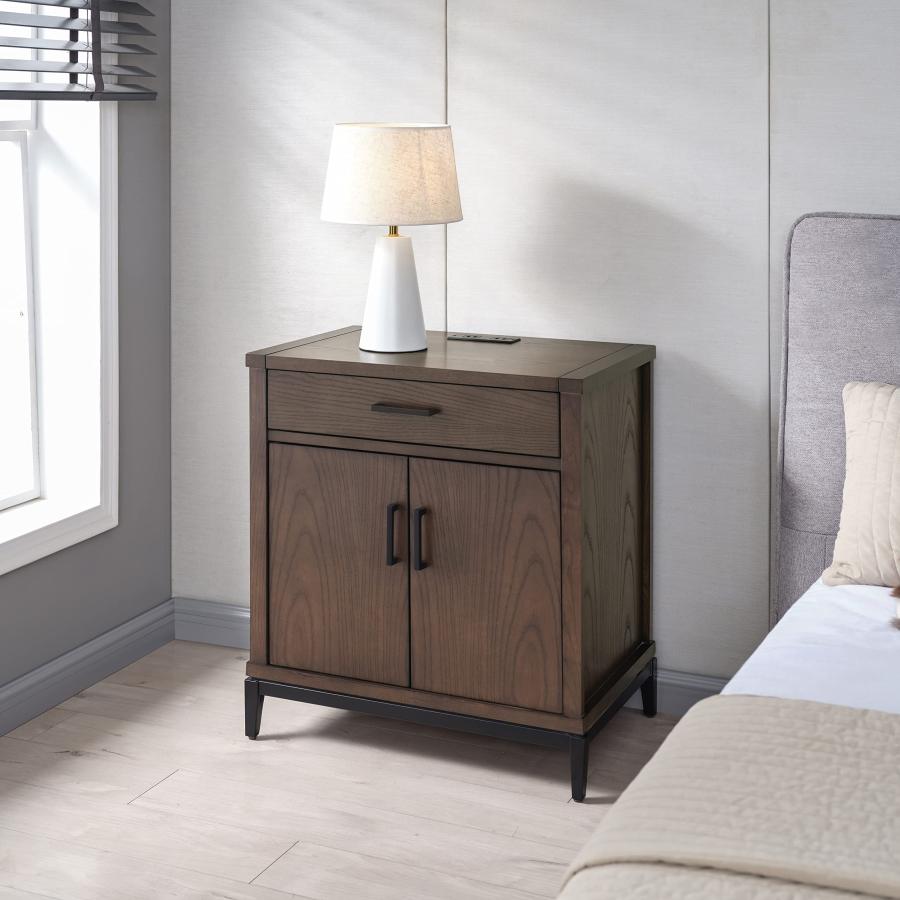 【並行輸入品】Leick Home Julien Assembled Base Nightstand Side Table with AC/U_6