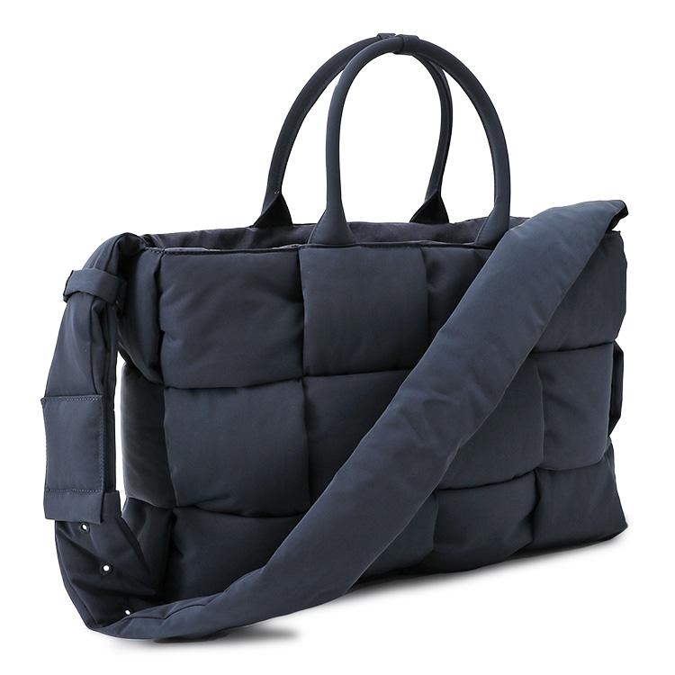 BOTTEGA VENETA ボッテガ ヴェネタ ラージ アルコ パデッド BOTTEGA VENETA ボッテガ ヴェネタ ラージ アルコ パデッド
