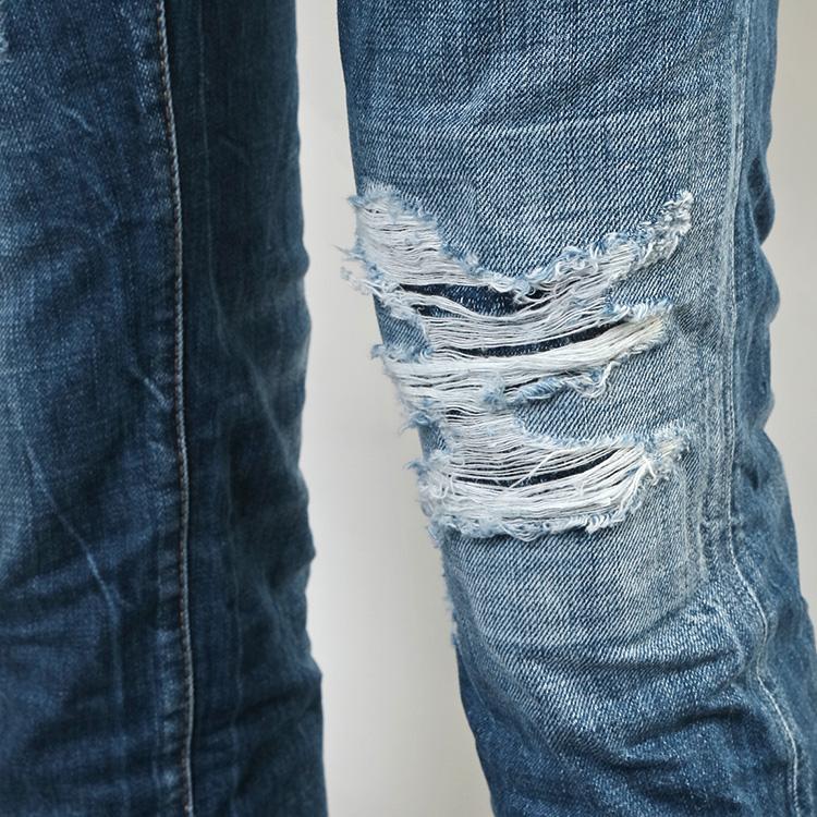値下げ新品未使用タグ付きDSQUARED2 ライトブルー スリムフィットデニム DSQUARED2（ディースクエアード） ジーンズ TEDDY JEAN リラックス