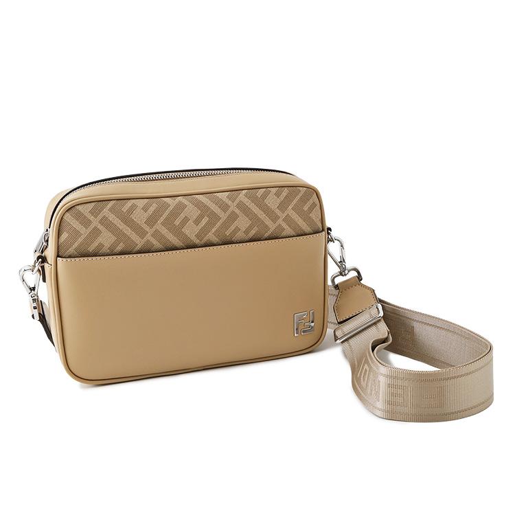 フェンディ FENDI スクエアFF カメラケース 7M0286-AV83-F19VEの画像