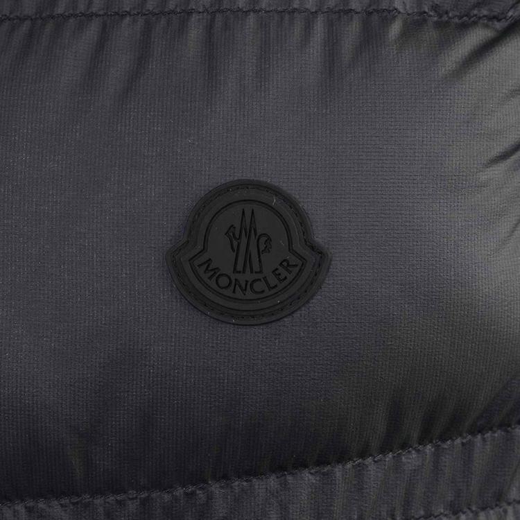 MONCLER Matt Black LAUSEN ダウンベスト 1A001-31-597Y2-778 ナイトブルーの画像