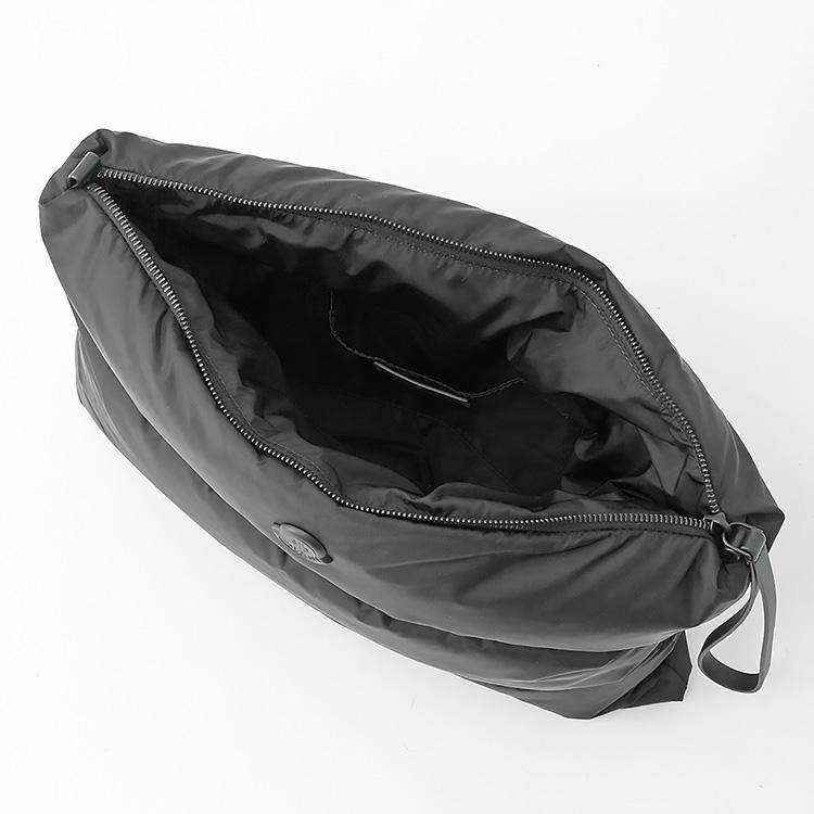 MONCLER CARADOC ラップトップケース 6B000-01-M7451-999 ブラックの画像