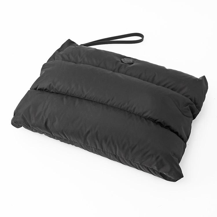 MONCLER CARADOC ラップトップケース 6B000-01-M7451-999 ブラックの画像