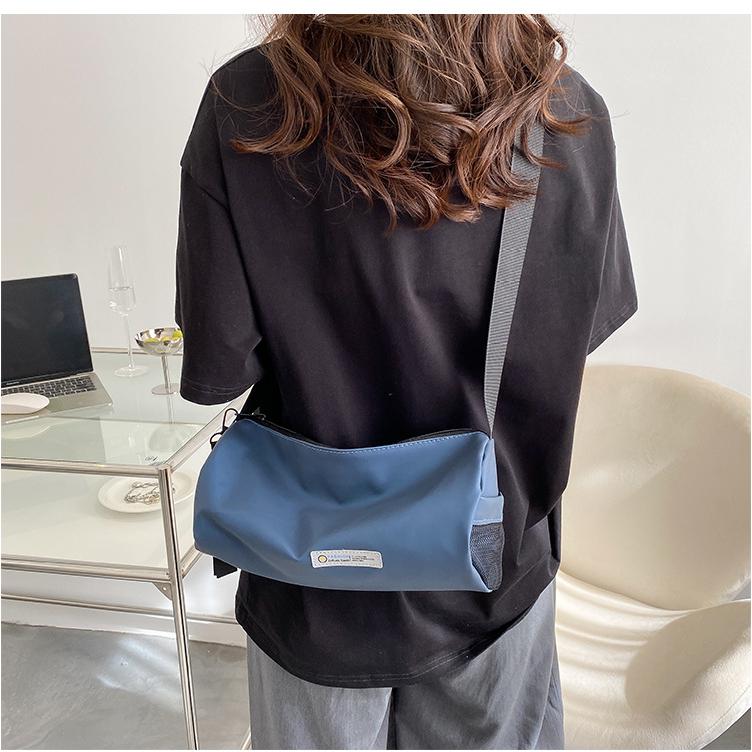 ショルダーバッグ 大きめ ファスナー レディース メンズ スポーツ レジャー 円筒 斜め掛け 軽量 10代 20代 30代 40代 | ブランド登録なし | 12