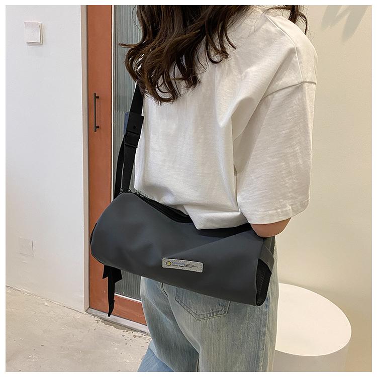 ショルダーバッグ 大きめ ファスナー レディース メンズ スポーツ レジャー 円筒 斜め掛け 軽量 10代 20代 30代 40代 | ブランド登録なし | 03