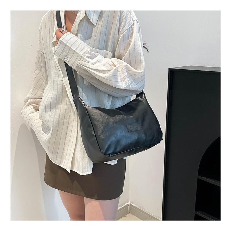 ショルダーバッグ レディース 軽い レザー 軽量 メンズ ファスナー付き かばん カジュアル 人気 カバン 鞄 | ブランド登録なし | 17