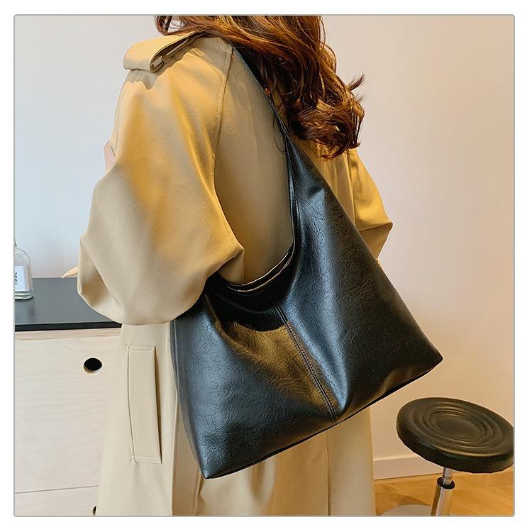 ショルダーバッグ レディース 軽い 化粧ポーチ付き トートバッグ レザー シンプル 手提げ かばん 通勤 通学 鞄 | ブランド登録なし | 01