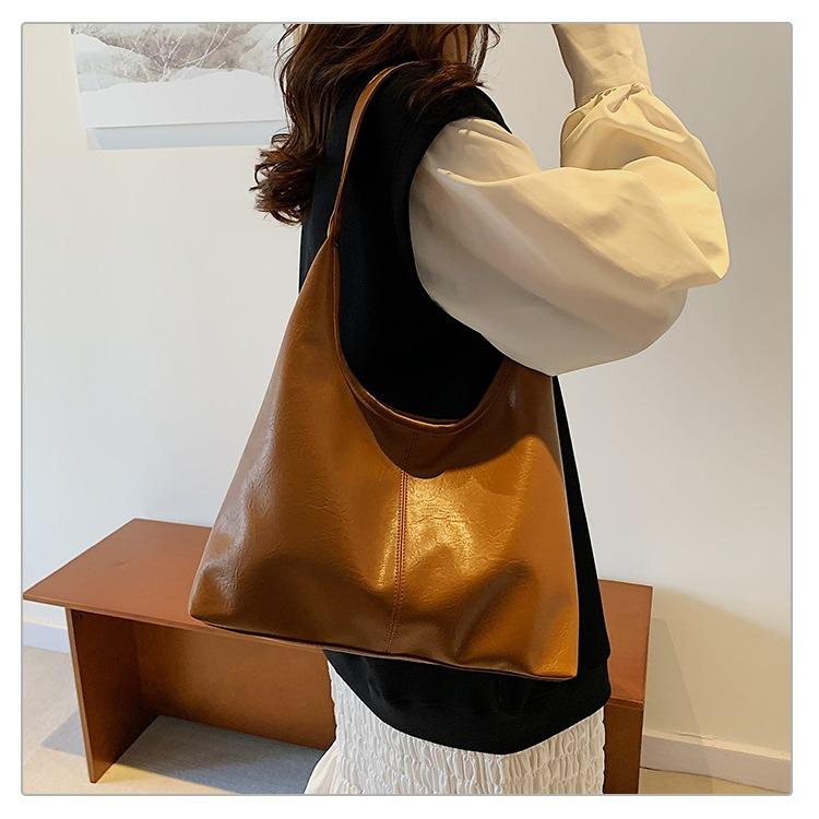 ショルダーバッグ レディース 軽い 化粧ポーチ付き トートバッグ レザー シンプル 手提げ かばん 通勤 通学 鞄 | ブランド登録なし | 03