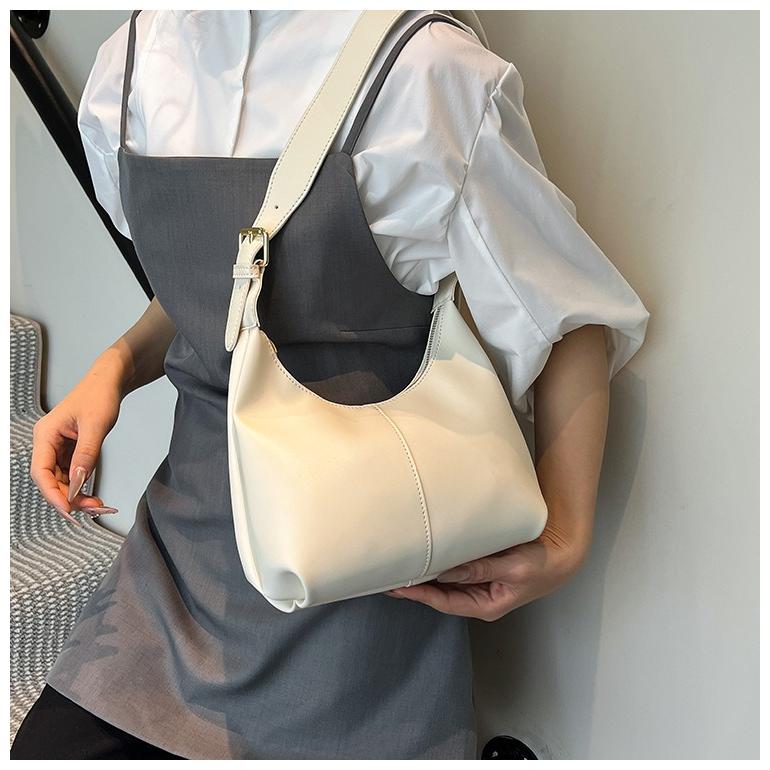 ショルダーバッグ レディース 軽い 斜めがけ レザー 軽量 大きめ 小さめ 通勤 通学 鞄 カバン 革 人気 おしゃれ 20代 30代 40代 50代 | ブランド登録なし | 02