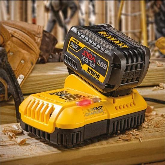 DEWALT 20V MAX バッテリー、6Ah、2個パック、90分以内にフル充電（DCB206-2）＆FLEXVOLT 20V MAX* 充電器、急速充電（DCB118）_5