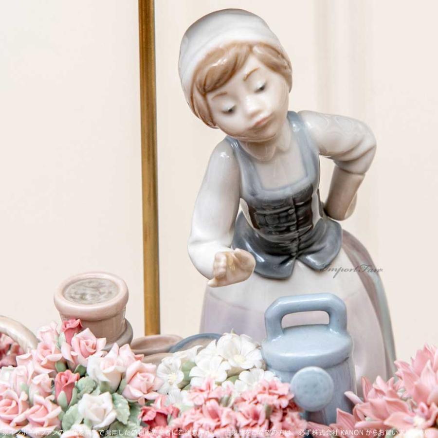 LLADRO リヤドロ 公園通りの花屋さん 鳥 置物 01001454 LLADRO LLADRO リヤドロ 公園通りの花屋さん 鳥 置物 01001454 LLADRO