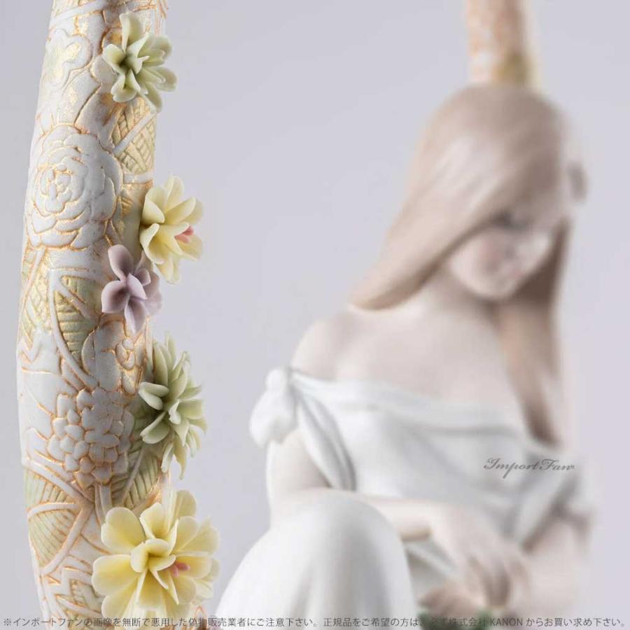 LLADRO 女性　花　置物　飾物 LLADRO リヤドロ 花の香りにつつまれて フィギュア 人形 女性