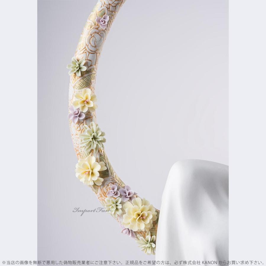 LLADRO 女性　花　置物　飾物 楽天市場】リヤドロ 風のいたずら 女性 花 置物 01006767 LLADRO