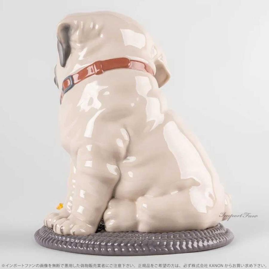 LLADRO リヤドロ パグとキャンディー 子犬 01009689 ギフト LLADRO リヤドロ パグとキャンディー 子犬 01009689 ギフト