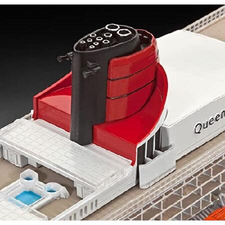 ブランド ドイツレベル 1/700 クイーンメリー2 プラモデル 05231 成型色 【T2066581514】(10600円)