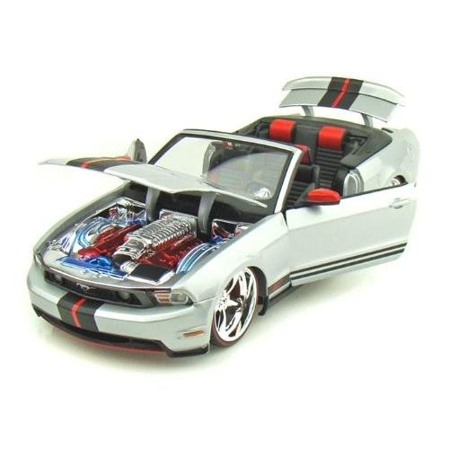 【最終値下げ】 Maisto (マイスト) 2010 Ford (フォード) Mustang (マスタング) GT PRO RODZ 1/18 Silver MA31337-SL ミニ 【V2700133934】(13850円)