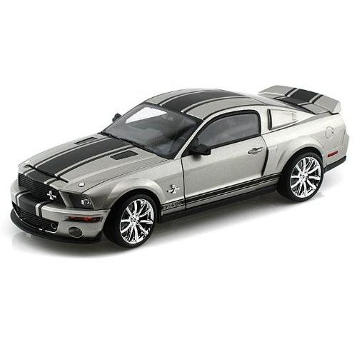 Shelby Collectibles 2008 Shelby GT500 Super Snake 1/18 Silver w/Black Stripes (as seen in Getaway M