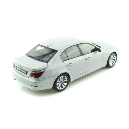 Kyosho (京商) BMW 550i Sedan Facelift 1/18 Pearl Silver KY08594PS ミニカー ダイキャスト 自動車 ミニカー Kyosho 京商 BMW 550i Sedan Facelift 1/18 Pearl Silver KY08594PS ダイキャスト 自動車