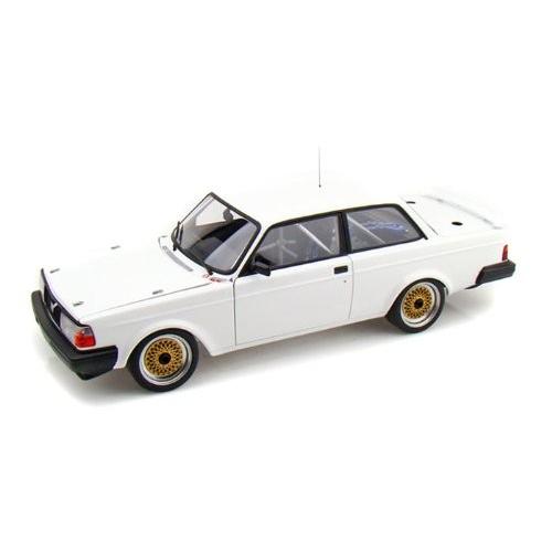 AUTOart Volvo (ボルボ) 240 Turbo Plain Body Version 1/18 White c/o 